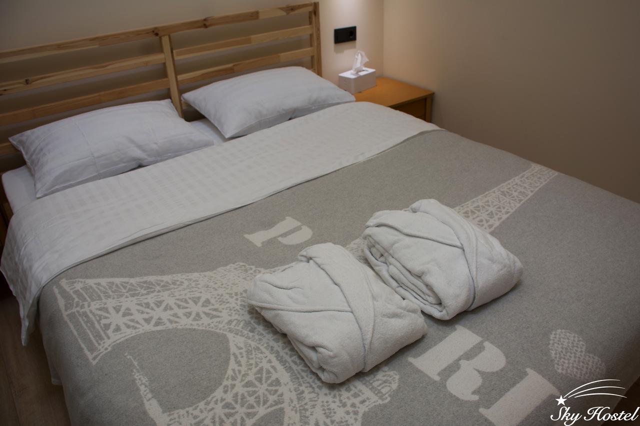 Sky Hostel Kyiv Exterior photo
